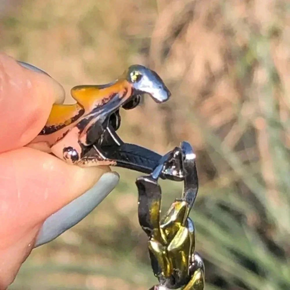 Heavy Silver and Gold Dragon Hinge Clip Clasp Bracelet Unique New NWT - Picture 3 of 5
